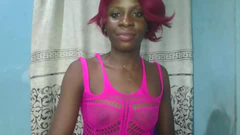 Snapshot of honey_bug2 chatting on 02.27.26 Queen online show from 02.27.26