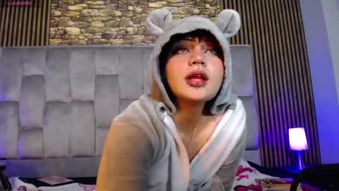 Snapshot of honey_dark chatting on 12.07.24 Honney online show from 12.07.24