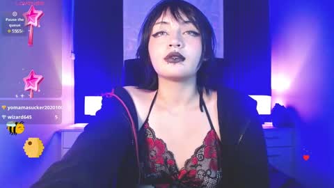 Snapshot of honey_dark chatting on 02.27.25 Honney online show from 02.27.25