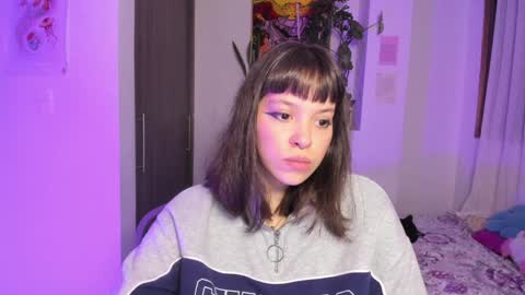 Snapshot of honey_hoe chatting on 12.17.24 Lau online show from 12.17.24