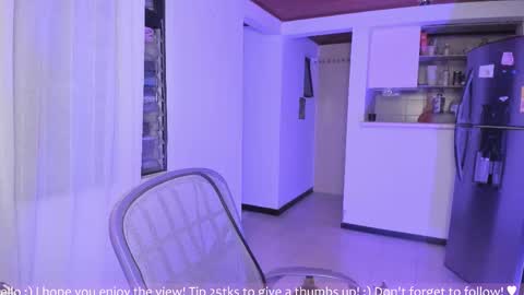 Snapshot of honey_hoe chatting on 09.29.25 Lau online show from 09.29.25