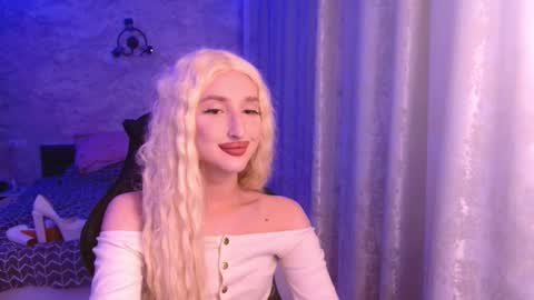 honey_sunset online show from 10.15.25