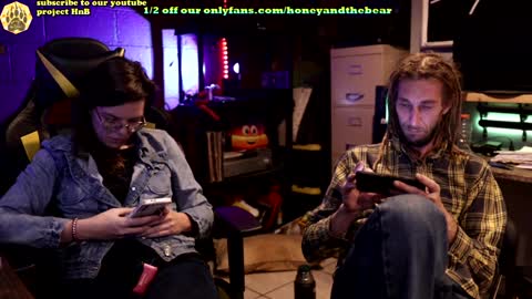Honey and Bear online show from 01.10.25