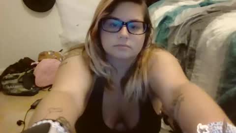 HoneyBear online show from 10.22.25