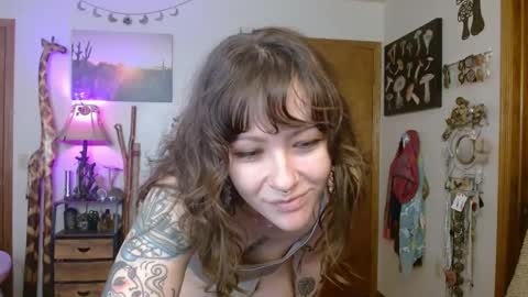 Honey Bee online show from 12.19.24