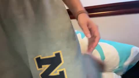 Snapshot of honeybun_z chatting on 10.07.25 honeybun_z online show from 10.07.25