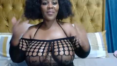 honeyglow_ online show from 08.06.26