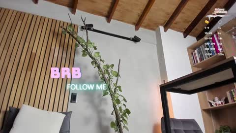 Sofia independent model online show from 12.13.24