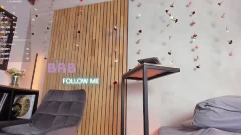 Sofia independent model online show from 02.15.25