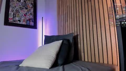 Sofia independent model online show from 09.23.25