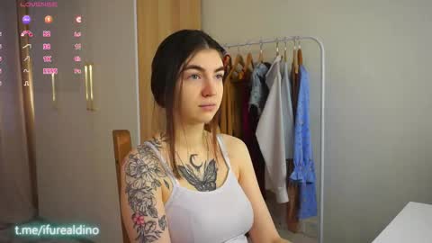 Snapshot of honeykadakia chatting on 02.12.26 Jane online show from 02.12.26