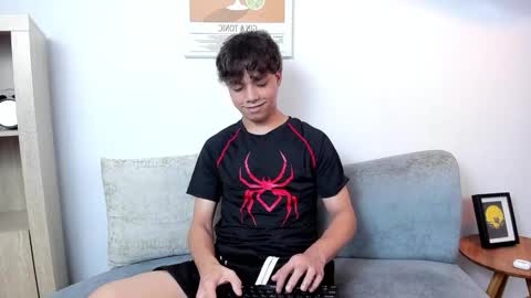 honeymoon_sariel online show from 11.27.25