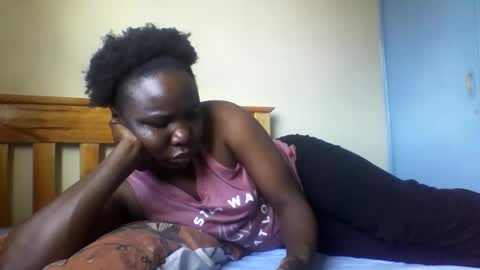 Honeymuny online show from 11.17.25