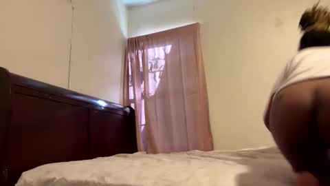 honeypott01 online show from 11.17.25