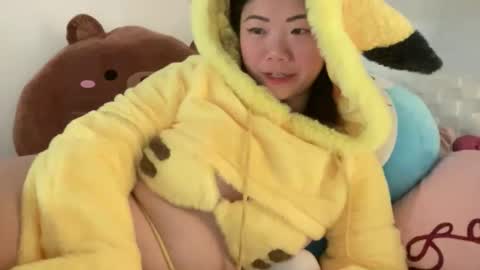 HoneySunshineNeko online show from 04.29.26