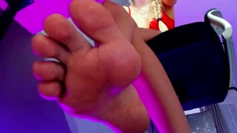 hooot_blonde777 online show from 02.20.25