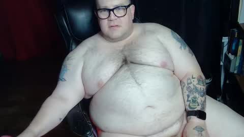 Snapshot of hoosierdaddyxl chatting on 12.11.24 Sir online show from 12.11.24