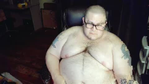 Snapshot of hoosierdaddyxl chatting on 01.07.25 Sir online show from 01.07.25