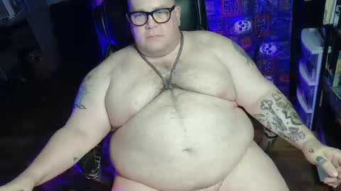 Snapshot of hoosierdaddyxl chatting on 09.21.25 Sir online show from 09.21.25