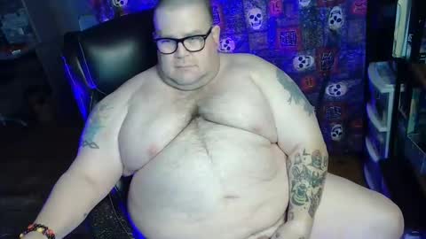 Snapshot of hoosierdaddyxl chatting on 10.20.25 Sir online show from 10.20.25