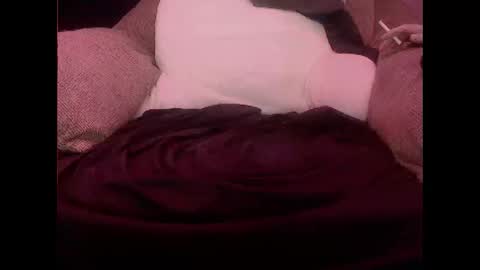 Snapshot of hopps28 chatting on 02.05.25 hopps28 online show from 02.05.25