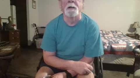 Snapshot of hormonemonster27 chatting on 01.04.25 Hormone Monster online show from 01.04.25