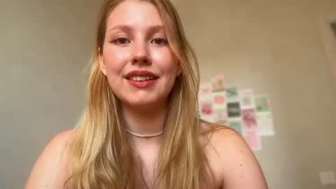 Snapshot of horney_audrey chatting on 06.25.26 Audrey online show from 06.25.26