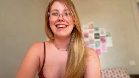 Snapshot of horney_audrey chatting on 07.05.26 Audrey online show from 07.05.26