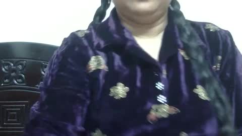 Snapshot of horneydesibabe chatting on 12.21.24 horneydesibabe online show from 12.21.24