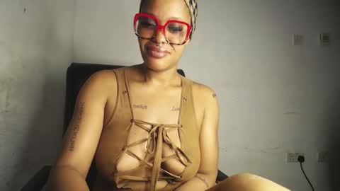 horny_ebonygirl_ online show from 04.09.26