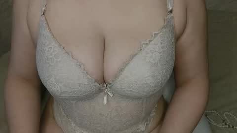 Snapshot of horny_emily1 chatting on 01.11.26 call me emily online show from 01.11.26