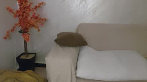 Snapshot of horny_emily1 chatting on 02.18.26 call me emily online show from 02.18.26