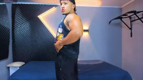 horny_nick18 online show from 04.24.26