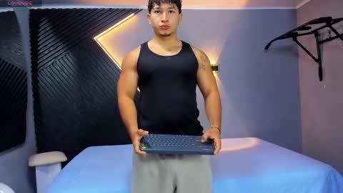 horny_nick18 online show from 05.05.26