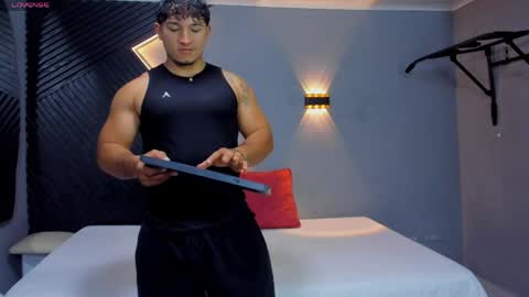 horny_nick18 online show from 05.11.26