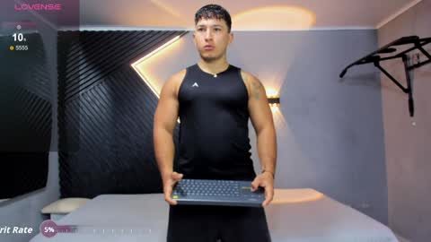 horny_nick18 online show from 05.23.26