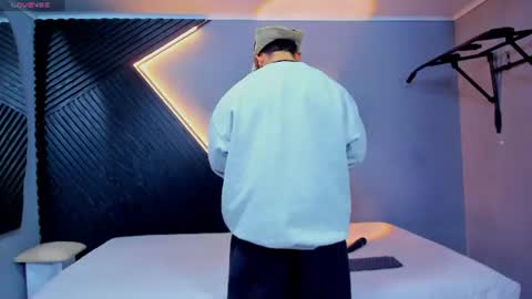 horny_nick18 online show from 06.24.26