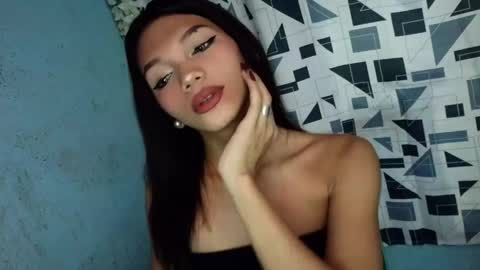 Rhiana online show from 04.21.26