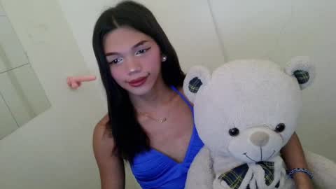 Snapshot of horny_rhiana chatting on 05.22.26 Rhiana online show from 05.22.26