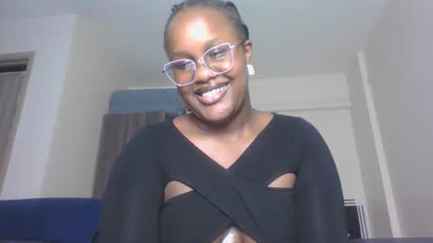 Snapshot of horny_sexxy_babe chatting on 05.20.26 Lucy online show from 05.20.26