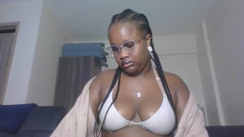 Snapshot of horny_sexxy_babe chatting on 05.23.26 Lucy online show from 05.23.26