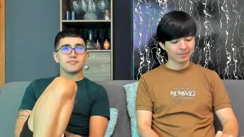 Snapshot of horny_twinks_guys chatting on 02.01.26 Alex and Camilo online show from 02.01.26