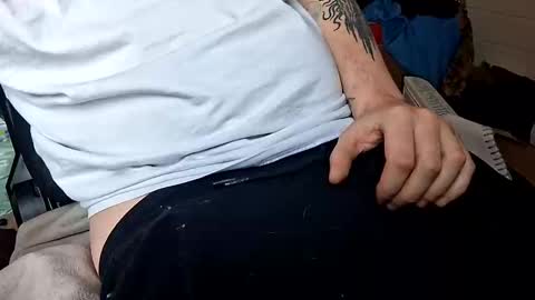 Snapshot of hornyandopenminded chatting on 01.06.26 hornyandopenminded online show from 01.06.26