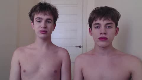 Snapshot of hornybadbunny chatting on 10.13.25 Tony online show from 10.13.25