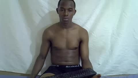 Snapshot of hornybeb36 chatting on 10.29.25 hornybeb36 online show from 10.29.25