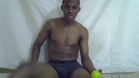 Snapshot of hornybeb36 chatting on 10.30.25 hornybeb36 online show from 10.30.25