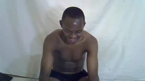 Snapshot of hornybeb36 chatting on 12.01.25 hornybeb36 online show from 12.01.25