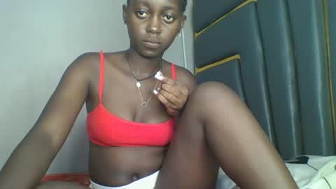 Snapshot of hornybella84 chatting on 12.15.25 Bella online show from 12.15.25