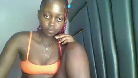 Snapshot of hornybella84 chatting on 02.13.26 Bella online show from 02.13.26