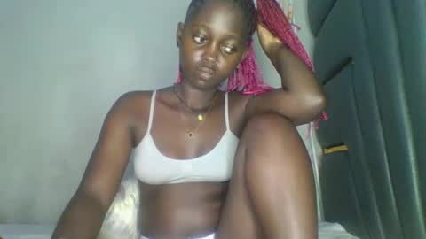 Snapshot of hornybella84 chatting on 03.02.26 Bella online show from 03.02.26